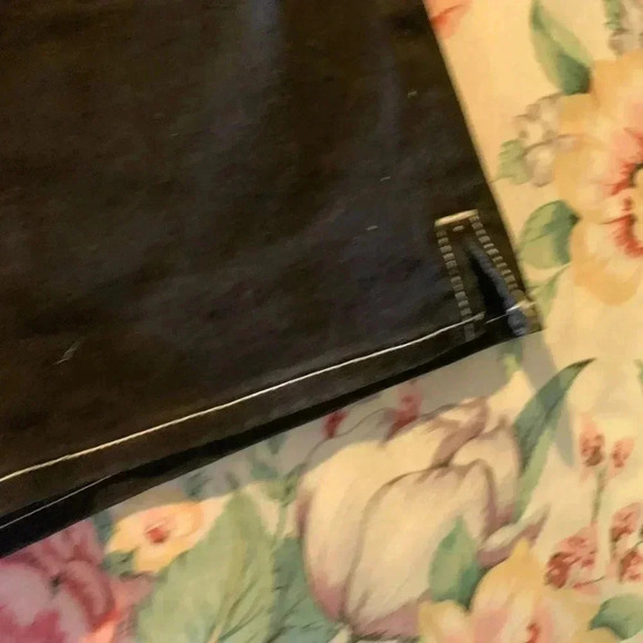 H&M Women’s Jean Shorts  Size 2 - Picture 4 of 8